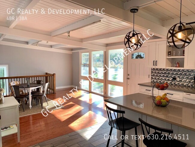 Building Photo - ***4 BDRM+DEN / 3 FULL BATH / 2 CAR GARAGE...
