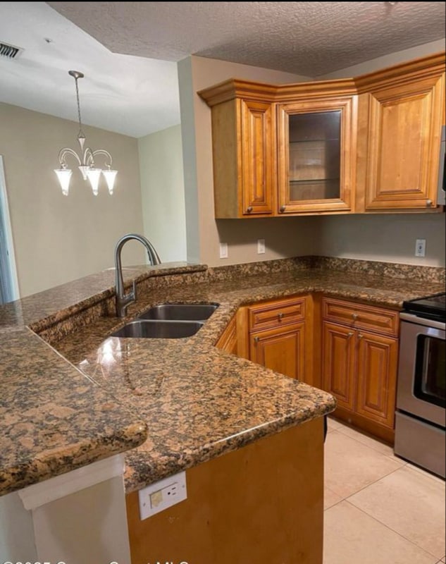 Foto del edificio - 7667 N Wickham Rd