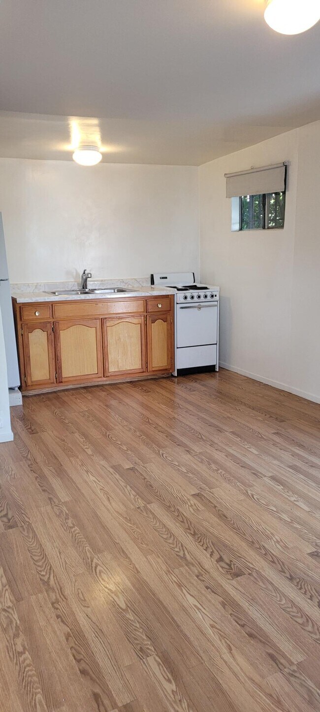 Building Photo - 1007 Havenhurst Dr