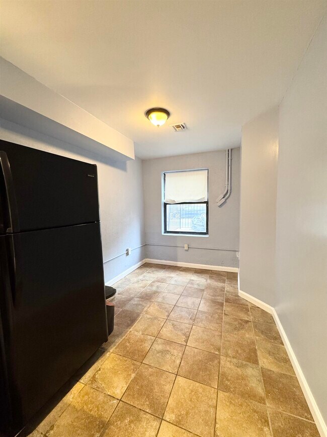 Foto del edificio - 273 Fairmount Ave
