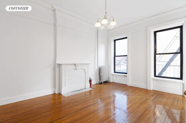 Foto del edificio - 61 7th Ave