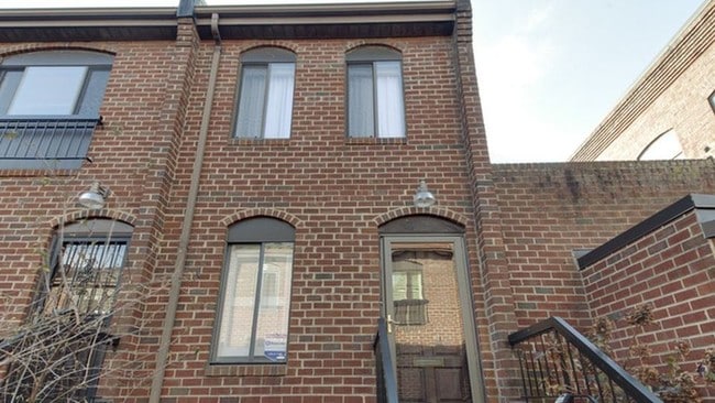 Front - 1058 Paper Mill Ct