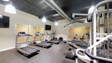 Harbor Hill Apartments photo'