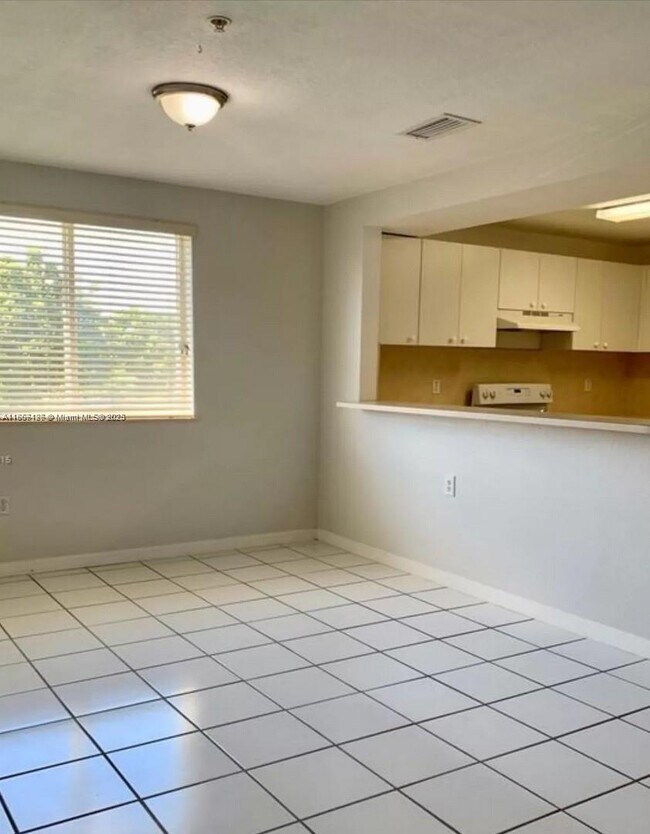 Foto del edificio - 1627 NW 18th St