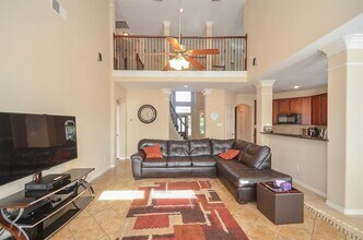 Building Photo - 6134 Vadini Shores Ln