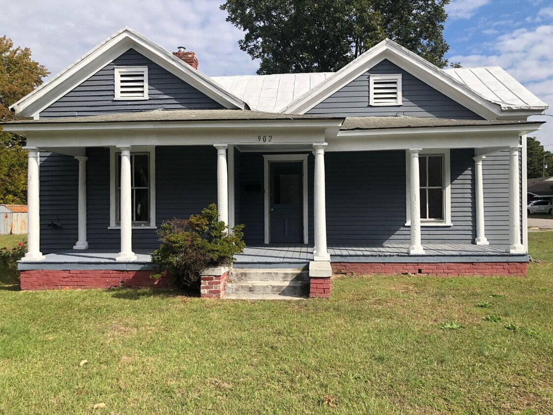 Foto principal - 902 Nashville Rd