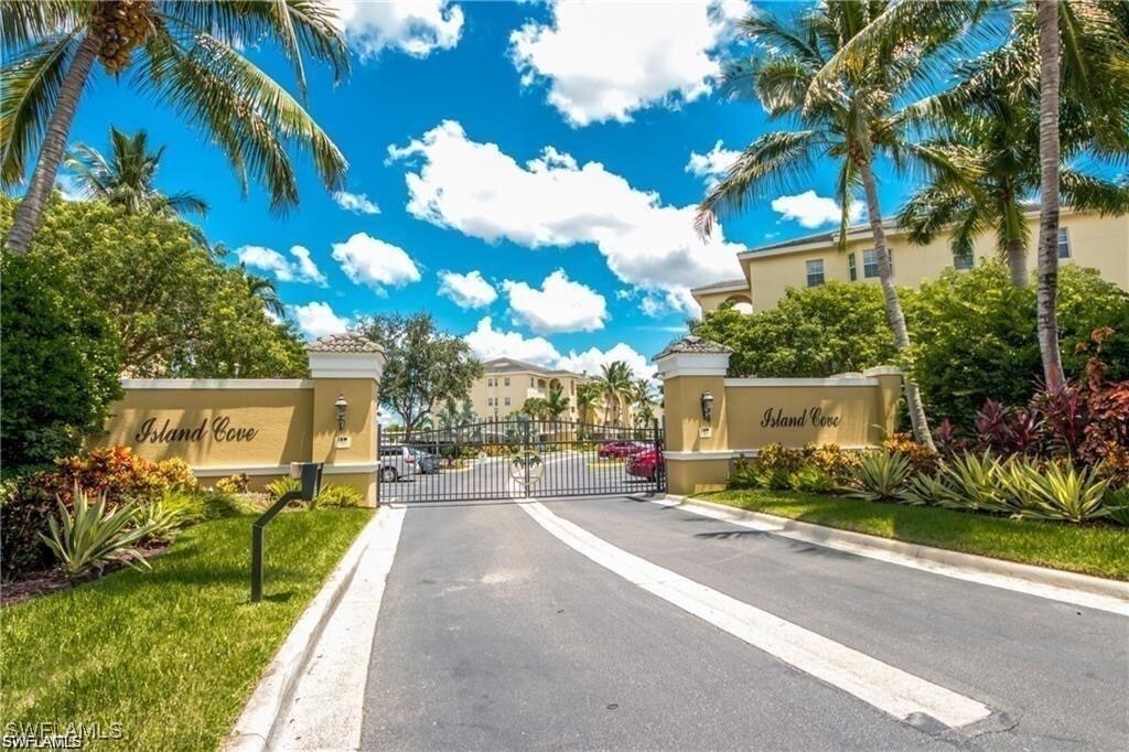 Foto principal - 1781 Four Mile Cove Pkwy