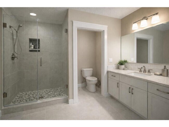 Foto del edificio - 7662 Bluebonnet Blvd