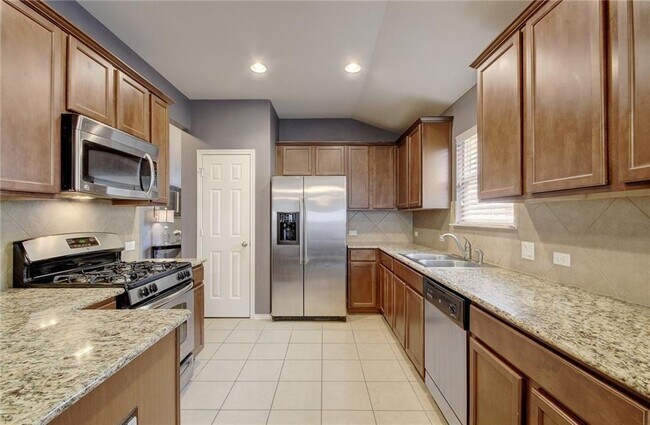 Building Photo - 1036 Estival Dr