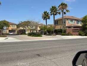 Building Photo - 14806 Apricot Ln