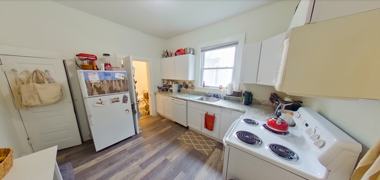 Foto principal - 1031 Pierre St