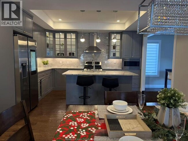 Building Photo - 353 Bouffard Rd