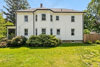 Building Photo - 254 N Elm St