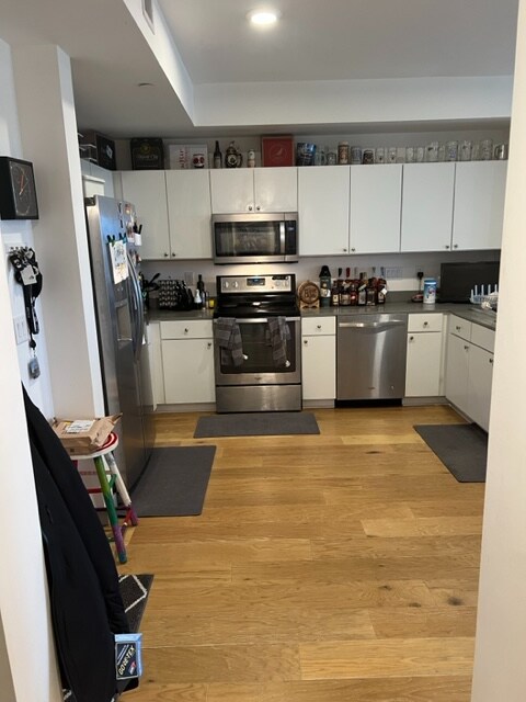 Foto del edificio - 400 Herron Dr