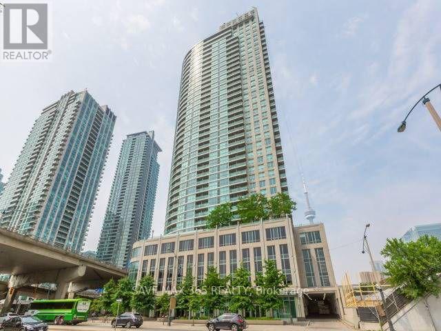 Photo du bâtiment - 18 Yonge St