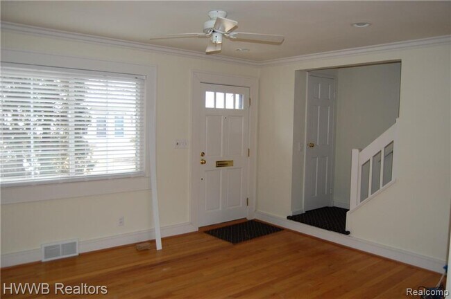 Building Photo - 1734 Graefield Rd