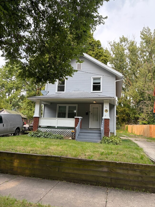 Building Photo - 431 Noah Ave