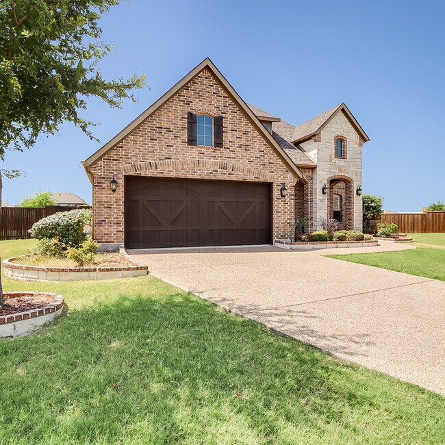 Building Photo - 4018 Bear Creek Ct