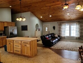 Building Photo - 27158 Victory Ln