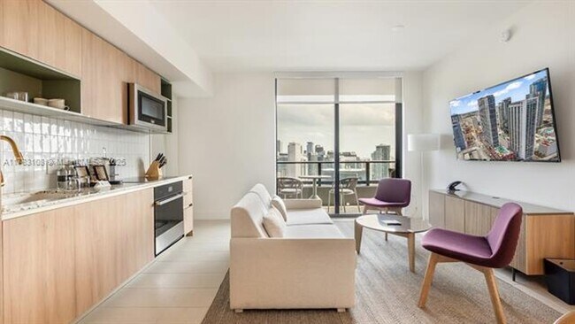 Foto del edificio - 601 NE 1st Ave