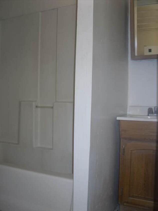 Building Photo - Simple, Practical Living in the Heart of T...