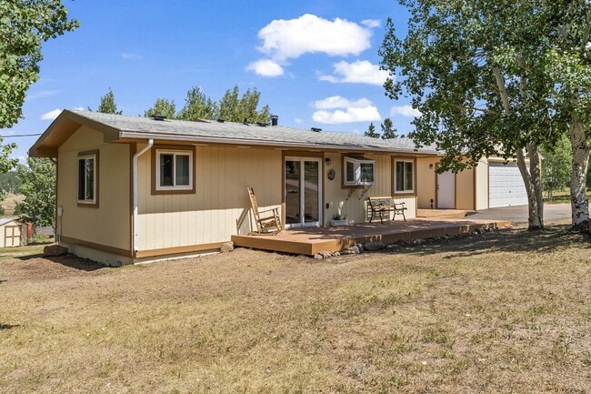 Foto del edificio - 215 Will Scarlet Dr