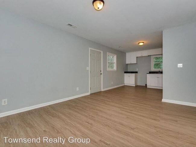 Building Photo - 3 br, 1 bath House - 1919 Petty Road