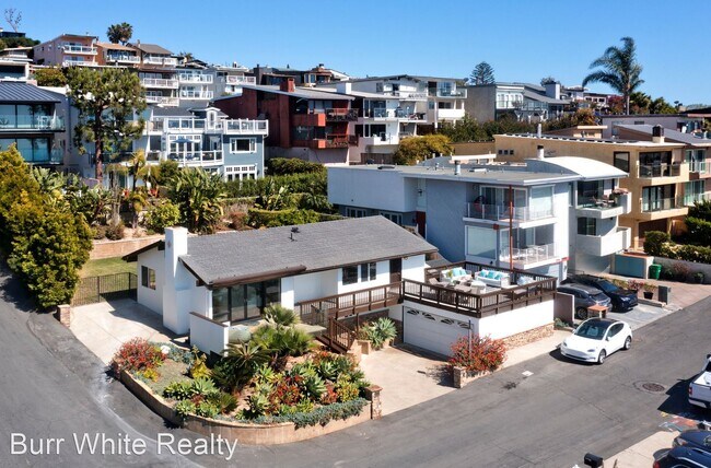 Building Photo - 3 br, 3 bath House - 1090 Baja Street