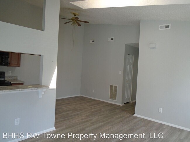 Foto del edificio - 2 br, 1 bath House - 506 Wharf Court