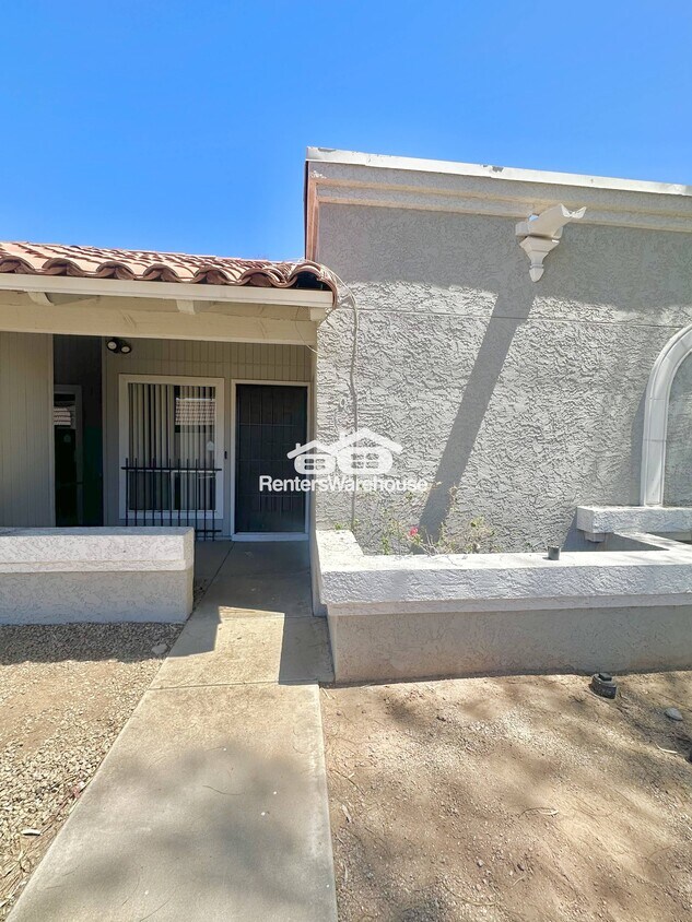 Primary Photo - 4820 N 89th Ave