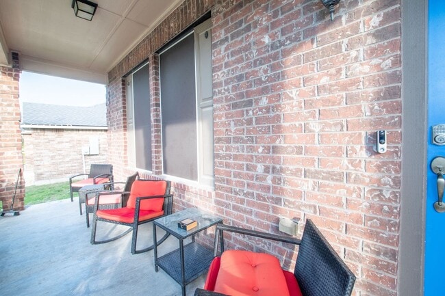 Foto del edificio - 2405 S Clear Creek Rd