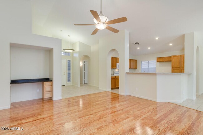 Foto del edificio - 15870 N 162 Ln