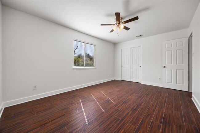 Building Photo - 8501 Fern Bluff Ave