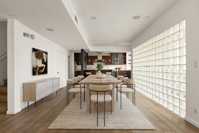 Photo - Stylish End-Unit Townhome in Prime Santa Monica | Private Rooftop Deck & Bonus Room