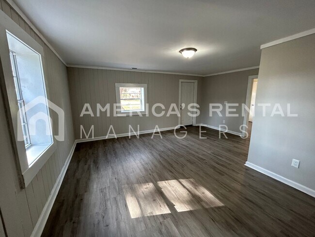 Foto del edificio - MOVE IN SPECIAL!!! - Home for rent in Adamsville! - Sign a lease by 7/15/26 to get ONE MONTH FREE!!!