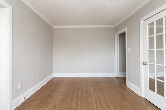 Interior Photo - Arlington Apartments