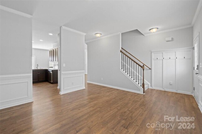 Building Photo - 108 Longleaf Dr