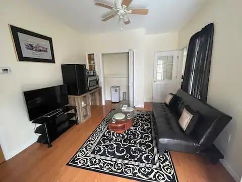 Building Photo - 34 Franklin St