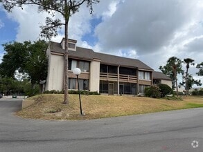 Building Photo - 200 Orienta Point St