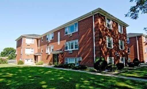 Building - 1900 Parkside Dr