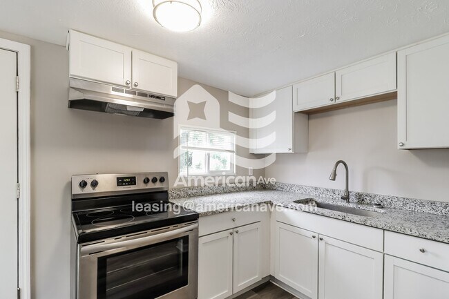 Foto del edificio - 806 Crawford St