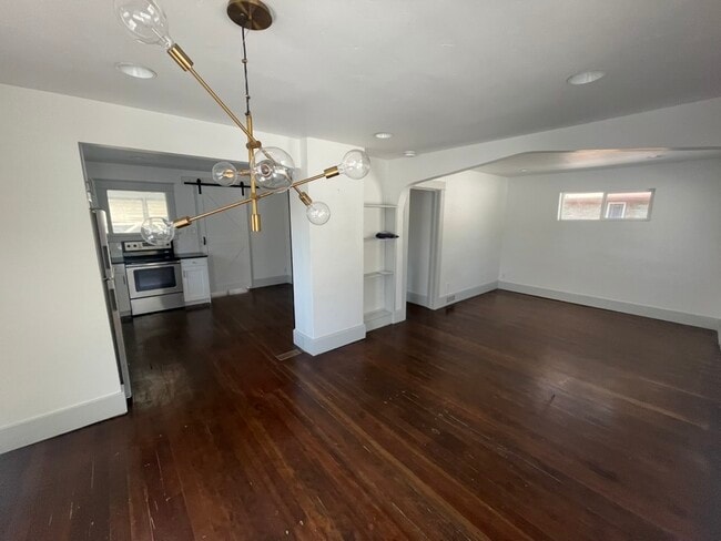 Building Photo - 144 S 500 W