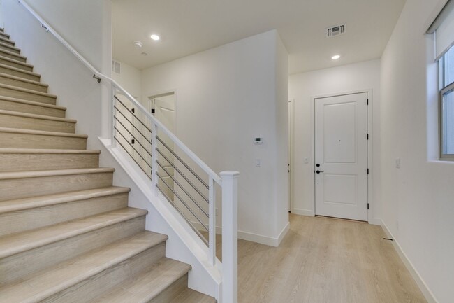 Building Photo - Brand New 4 Bedroom + Den/Office in Summerlin