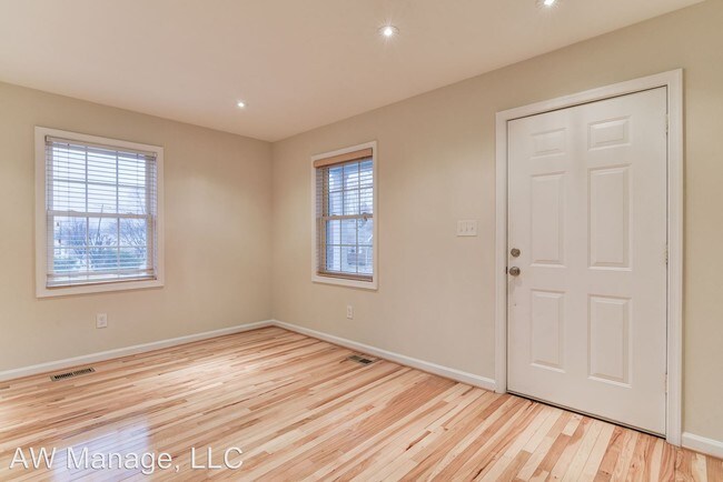 Building Photo - 3 br, 2 bath House - 401 Broadway St