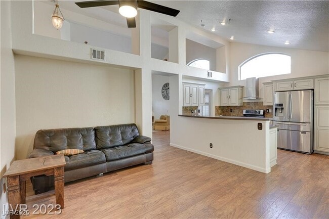 Building Photo - 8958 Sierra Palms Way