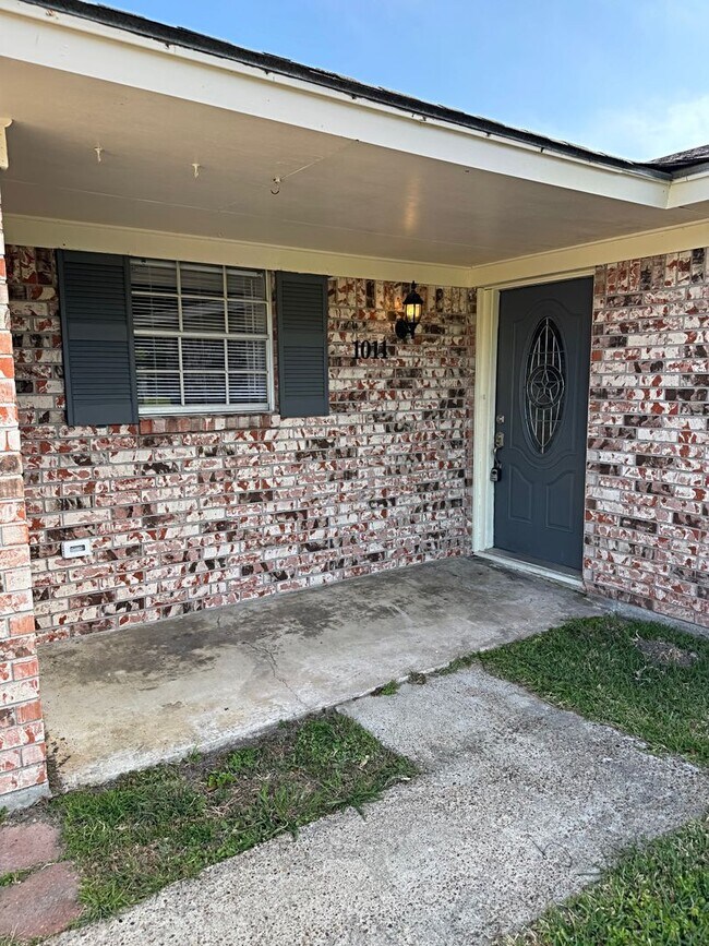 Foto del edificio - 1011 Gene Dr