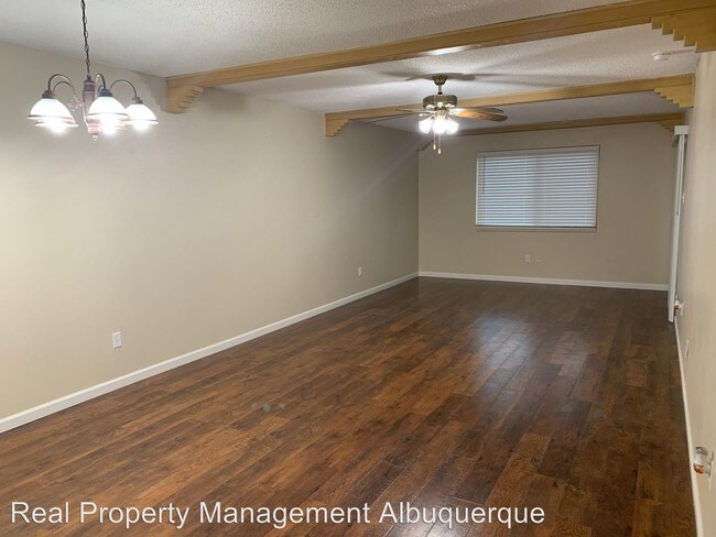 Foto del edificio - 1330 Grande Blvd SE