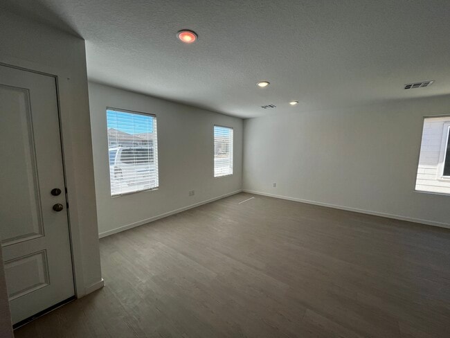 Building Photo - 6730 Chert Chase