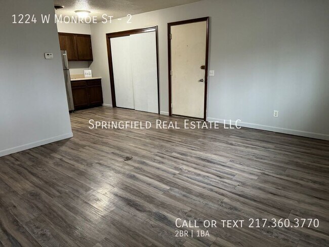 Building Photo - Sparkling 2 Bed 1 Bath Gem with Modern Upg...