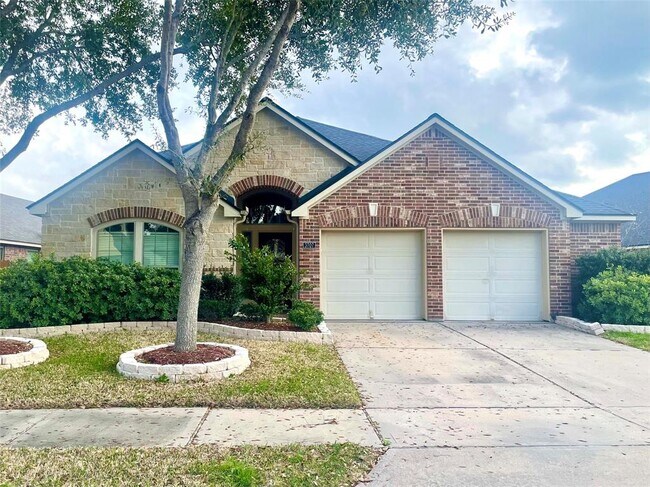 Building Photo - 3707 Windmill Creek Dr